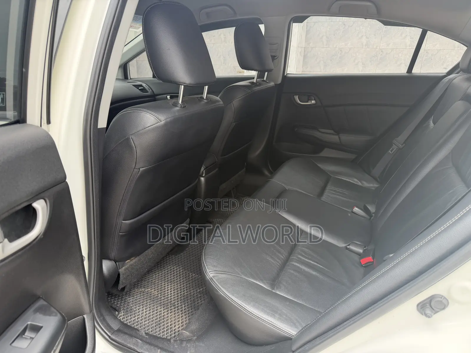 Honda Civic 2013 White