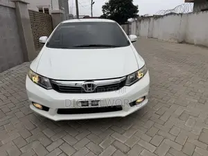 Honda Civic 2013 White
