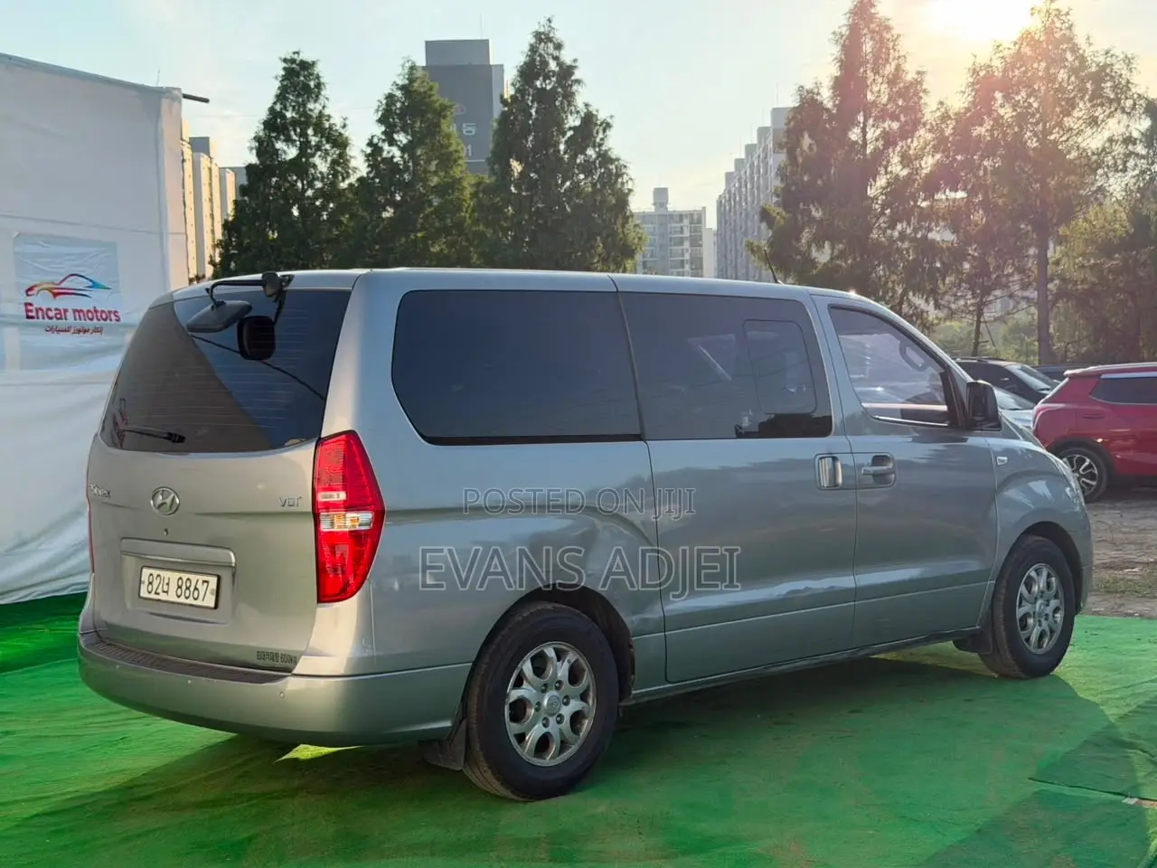 Hyundai Starex