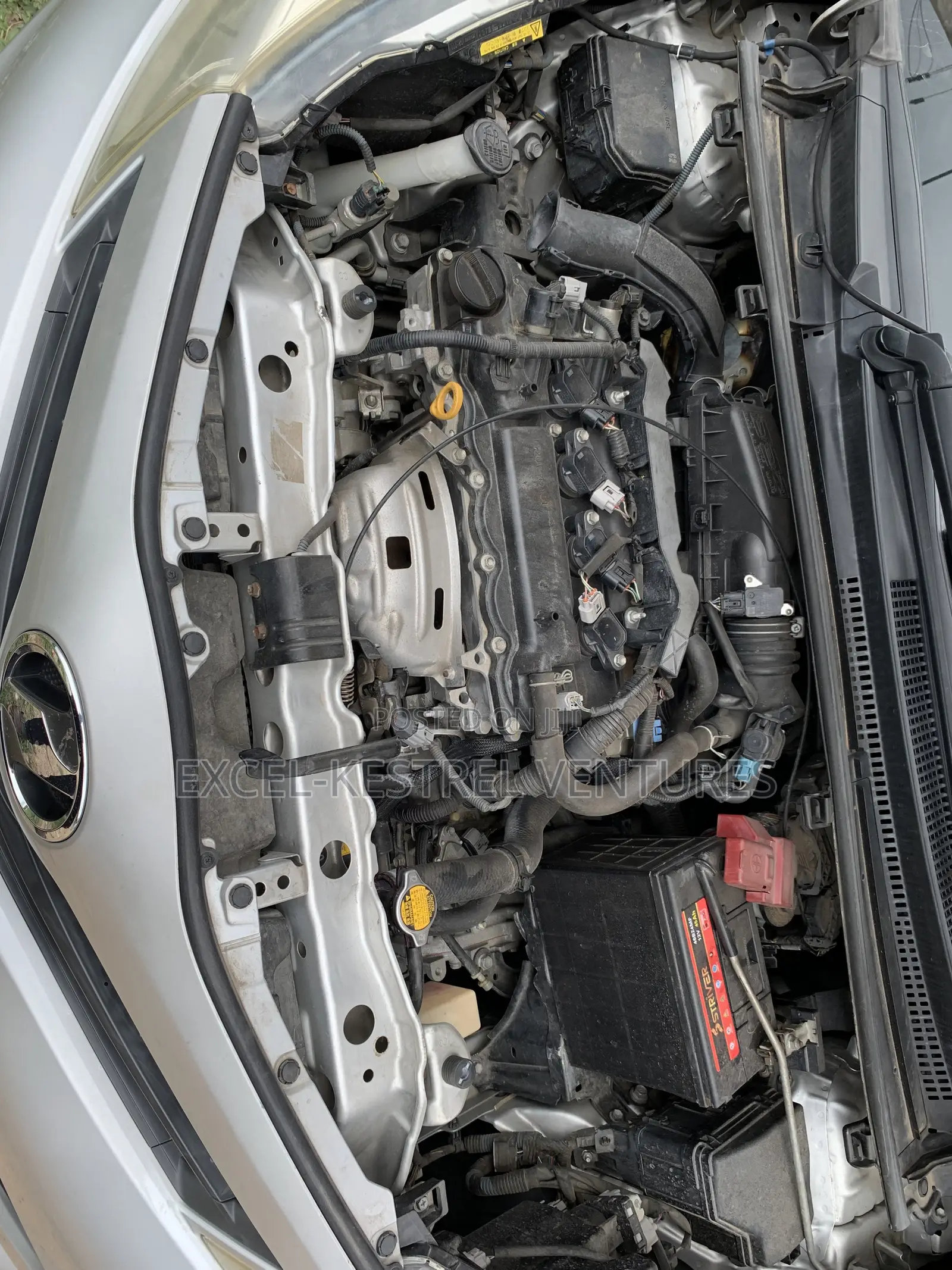Toyota Vitz 1.3 FWD 5dr 2012 Silver