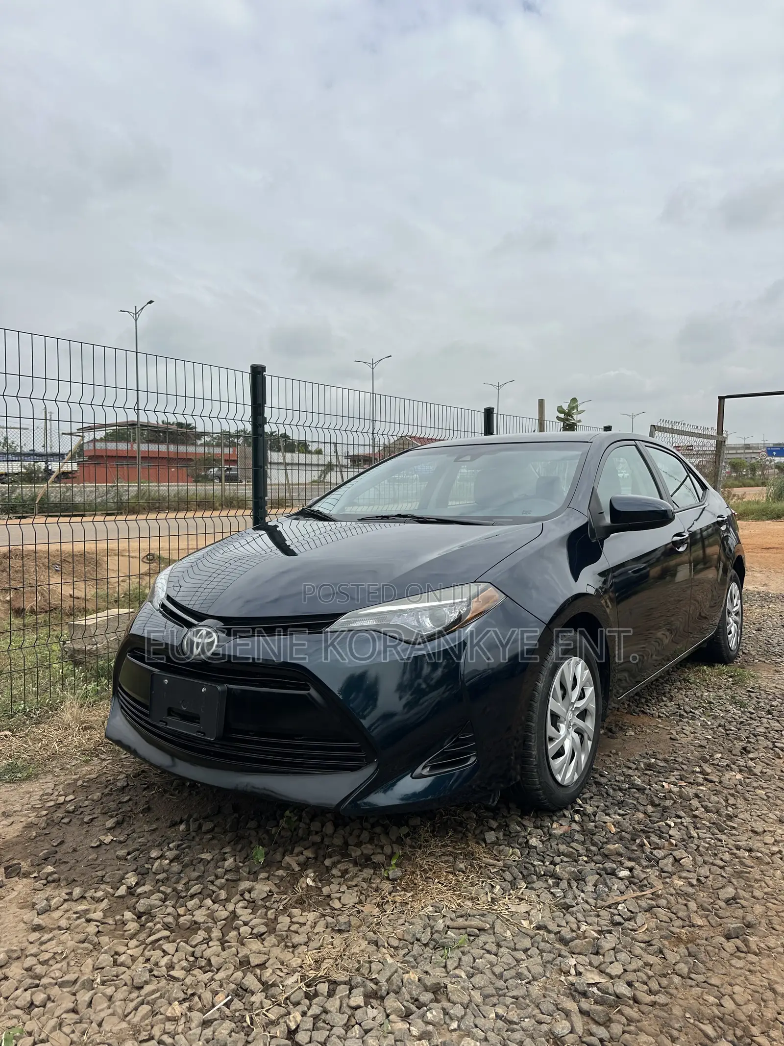 Toyota Corolla LE ECO 4dr Sedan (1.8L 4cyl CVT) 2017 Black