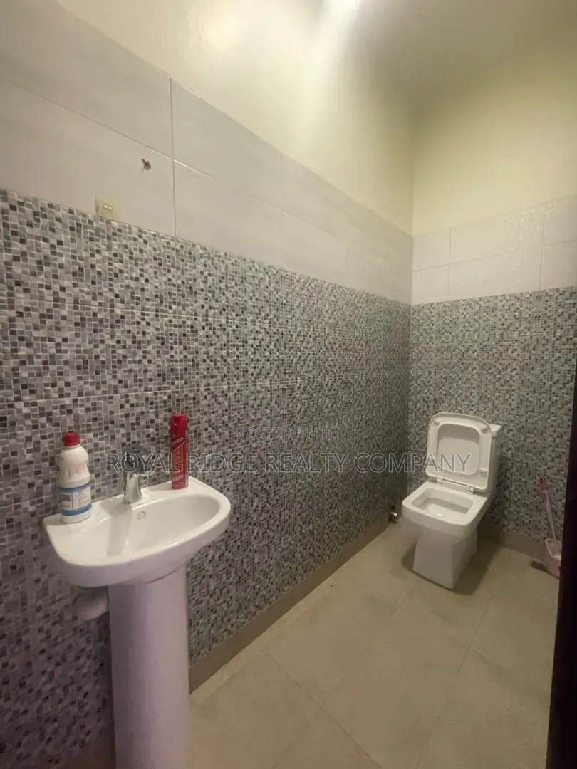 2bdrm Apartment in School Junction, Accra Metropolitan for rent