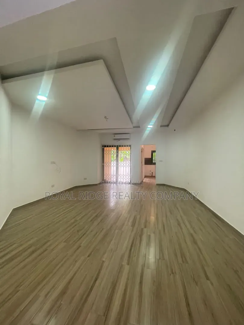 2bdrm Apartment in School Junction, Accra Metropolitan for rent