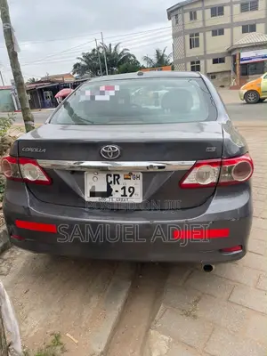 Toyota Corolla 2013 Gray