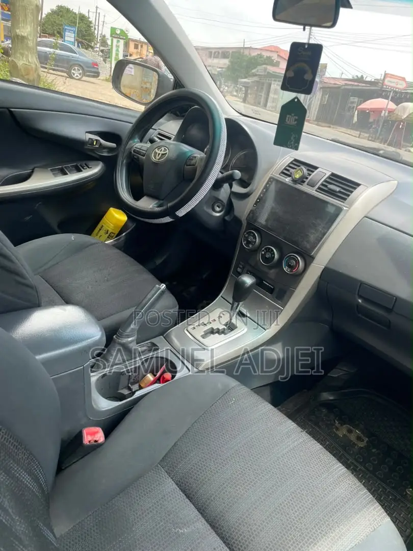 Toyota Corolla 2013 Gray