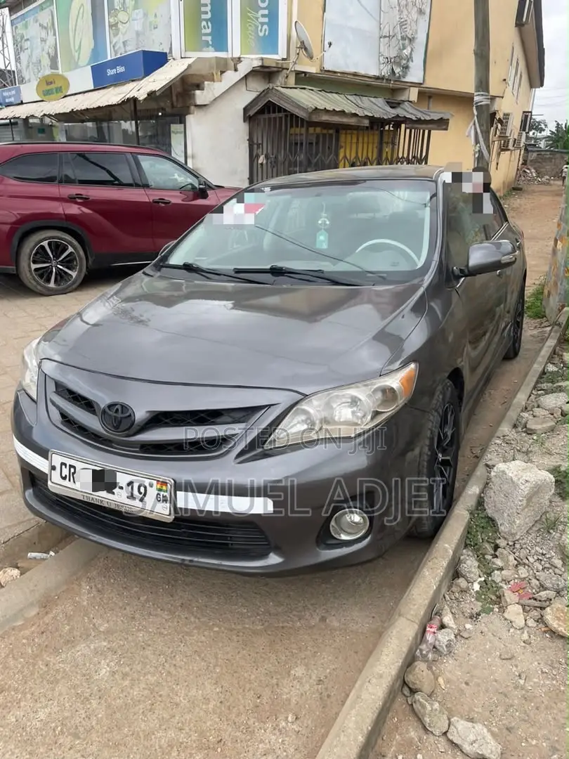 Toyota Corolla 2013 Gray