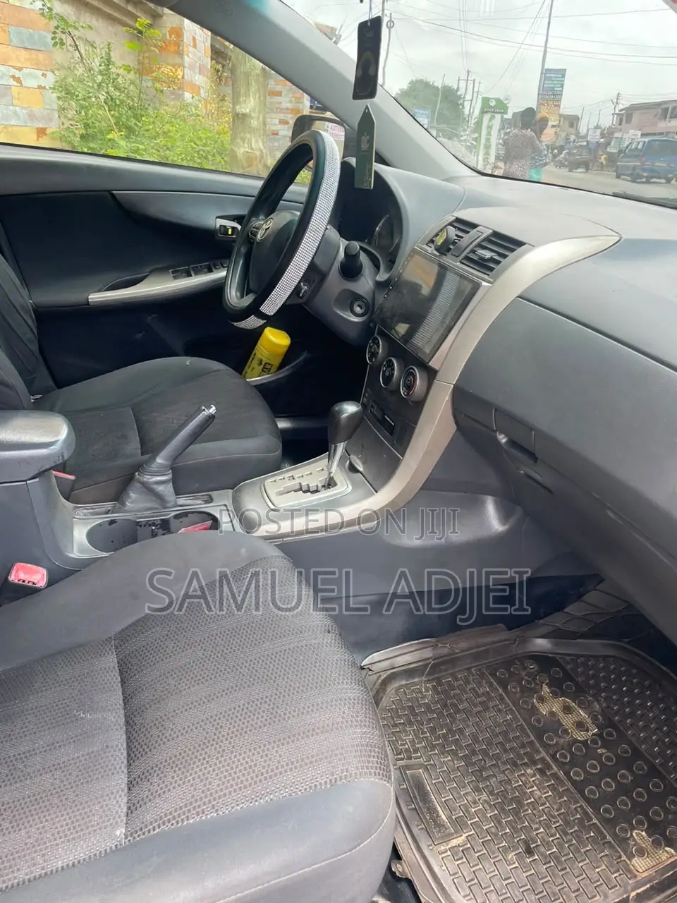 Toyota Corolla 2013 Gray
