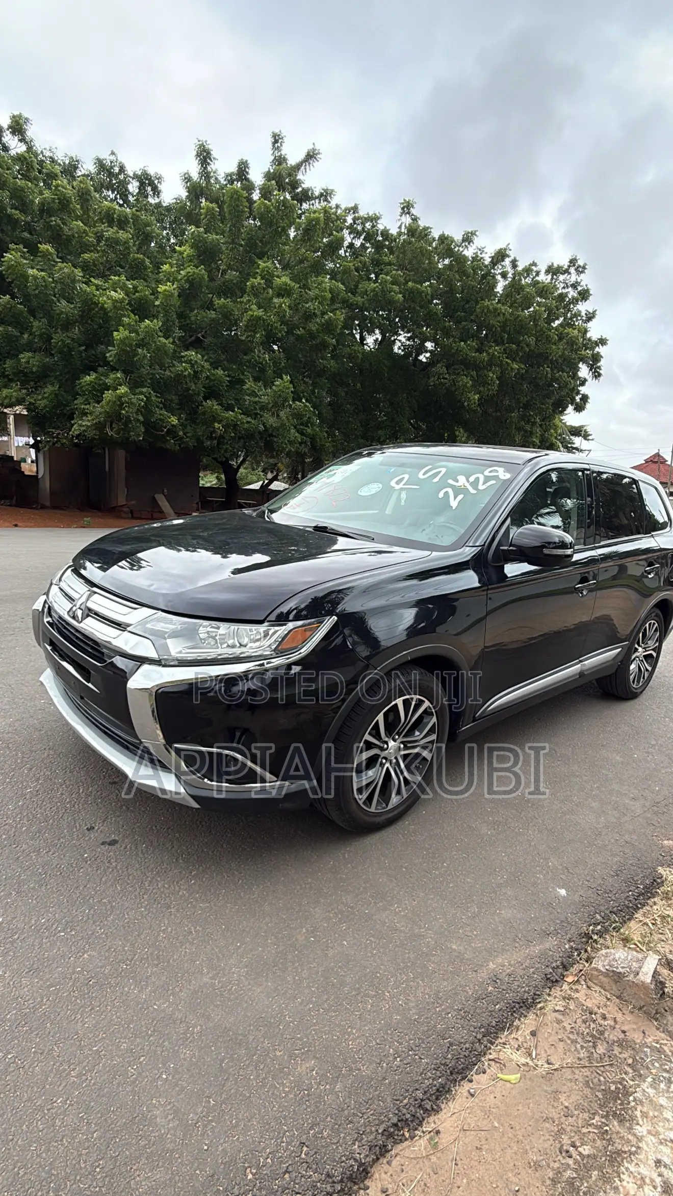 Mitsubishi Outlander 2016 Black
