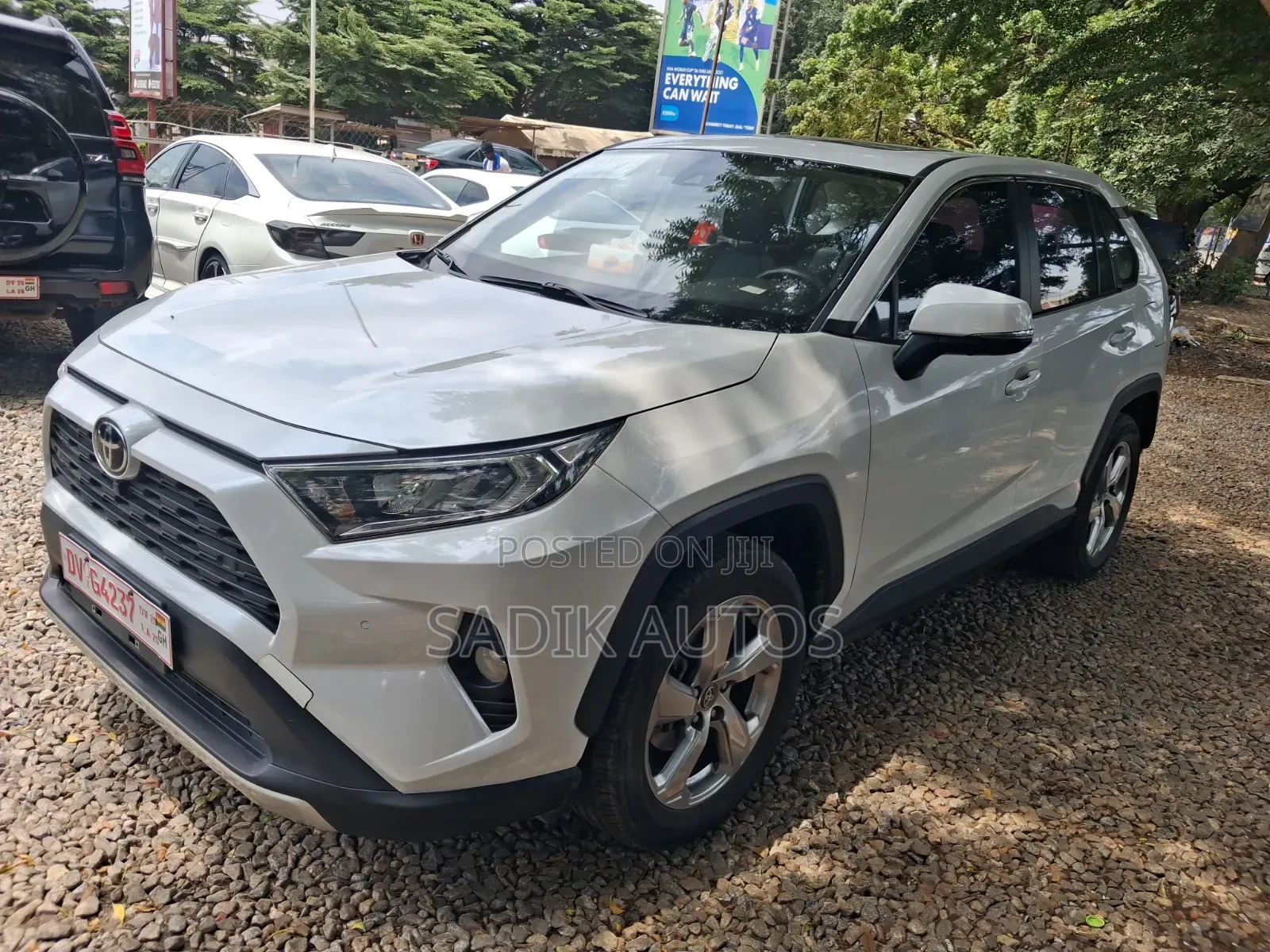 Toyota RAV4 2023 White