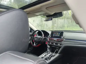 Honda Accord 2019 Red