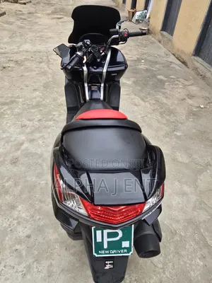 Yamaha Majesty 2015 Black