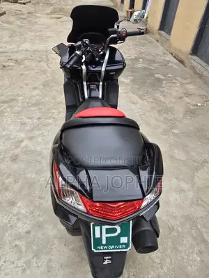 Yamaha Majesty 2015 Black
