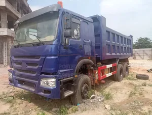 Car 2021 Blue