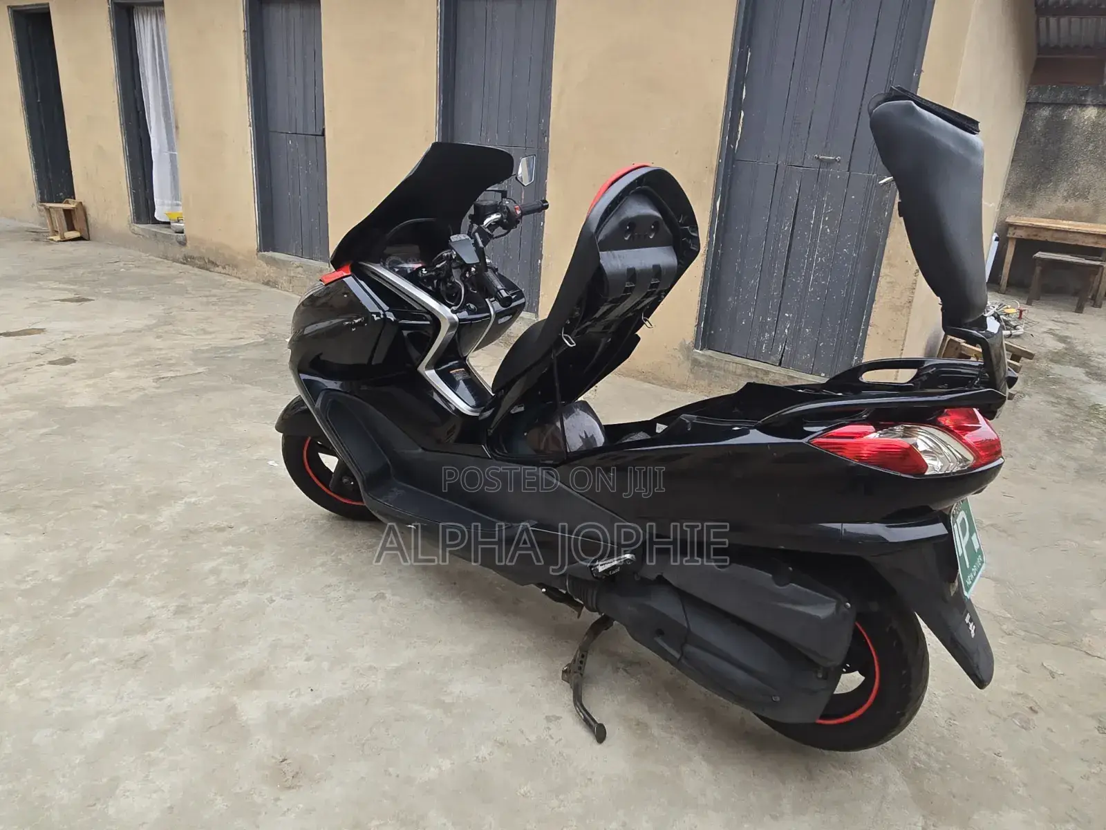 Yamaha Majesty 2015 Black
