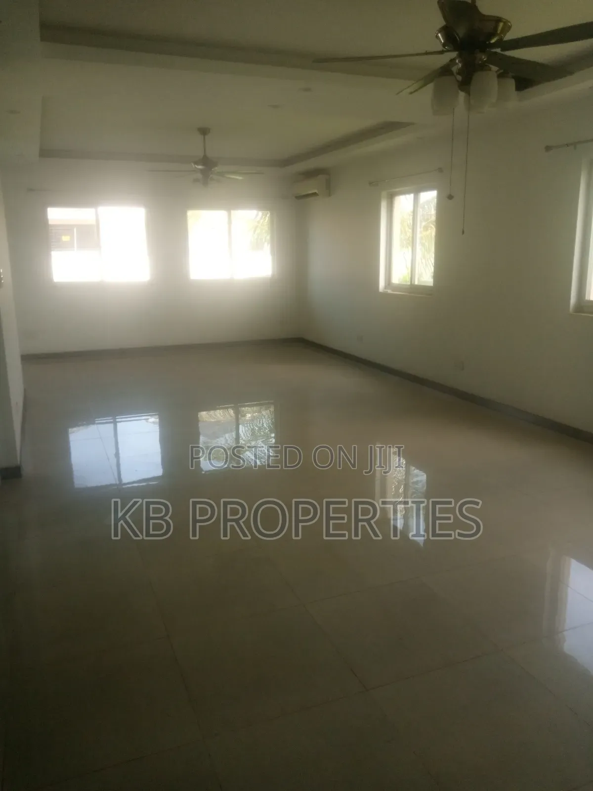 5bdrm Duplex in Kb Properties, Baatsona Total for rent