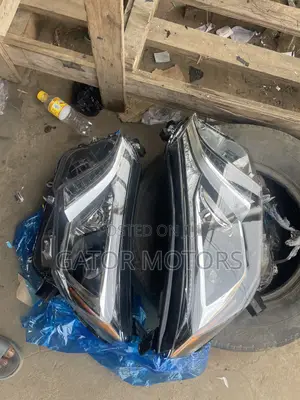 Rav4 2016 2017 2018 Headlight XLE LE Normal Without LED