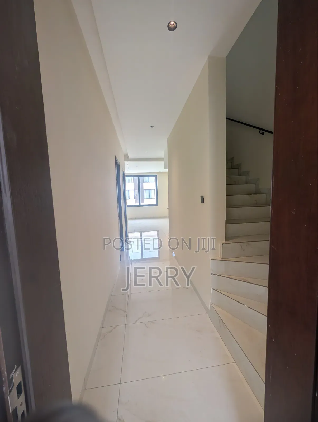 3bdrm Townhouse / Terrace in Sakumono for rent