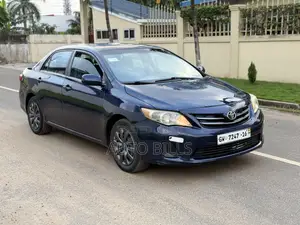 Toyota Corolla LE 4dr Sedan (1.8L 4cyl 4A) 2013 Blue