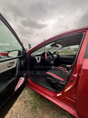 Toyota Corolla LE (1.8L 4cyl 2A) 2018 Red