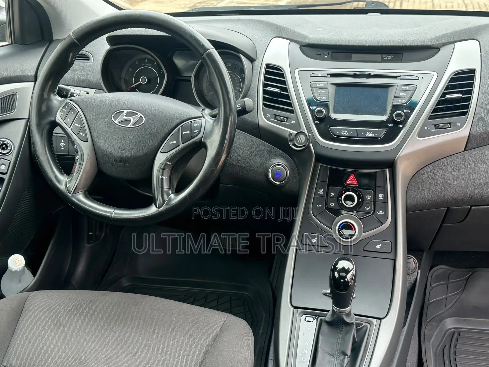 Hyundai Elantra Limited Sedan FWD (1.8L 4cyl 6A) 2016 Gray
