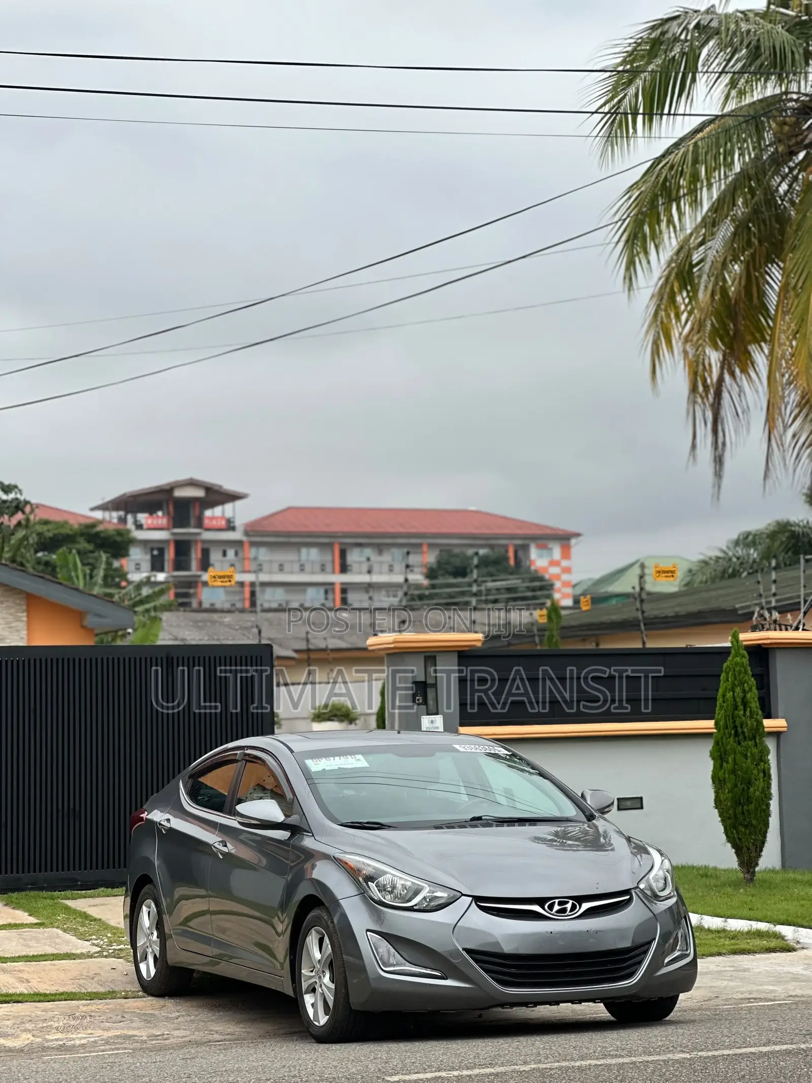 Hyundai Elantra Limited Sedan FWD (1.8L 4cyl 6A) 2016 Gray