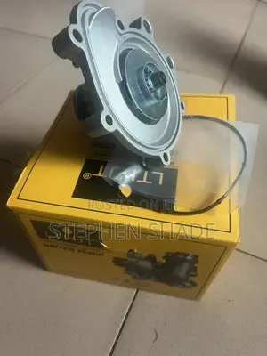 W204 C250 M271 Water Pump / Thermostat