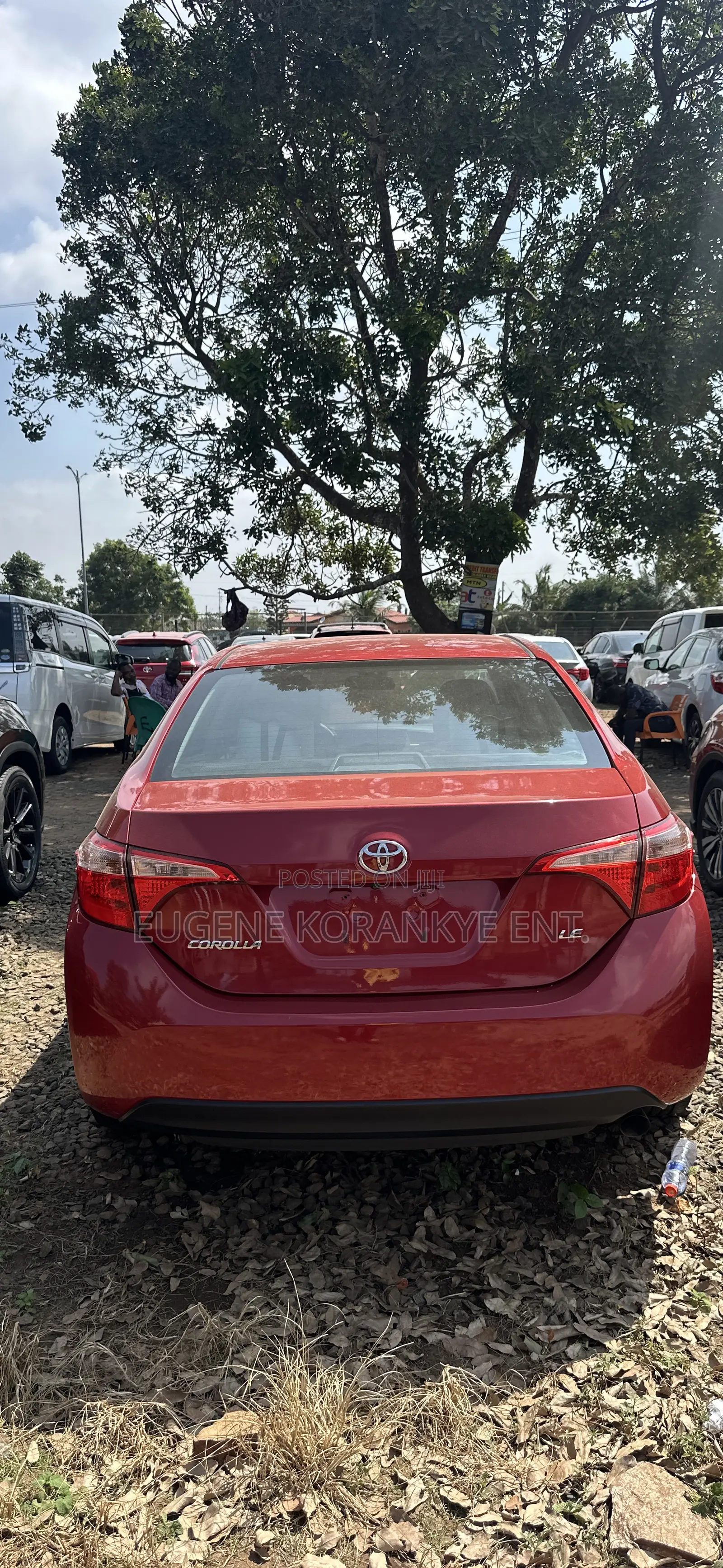 Toyota Corolla LE (1.8L 4cyl 2A) 2018 Red