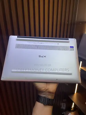 Laptop Dell XPS 13 7390 16GB Intel Core i7 SSD 256GB