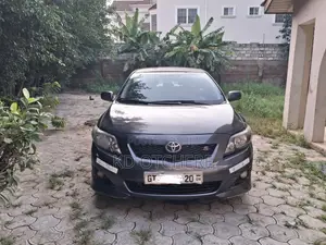 Toyota Corolla 2010 Gray