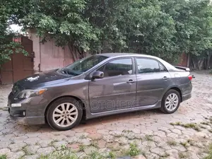 Toyota Corolla 2010 Gray