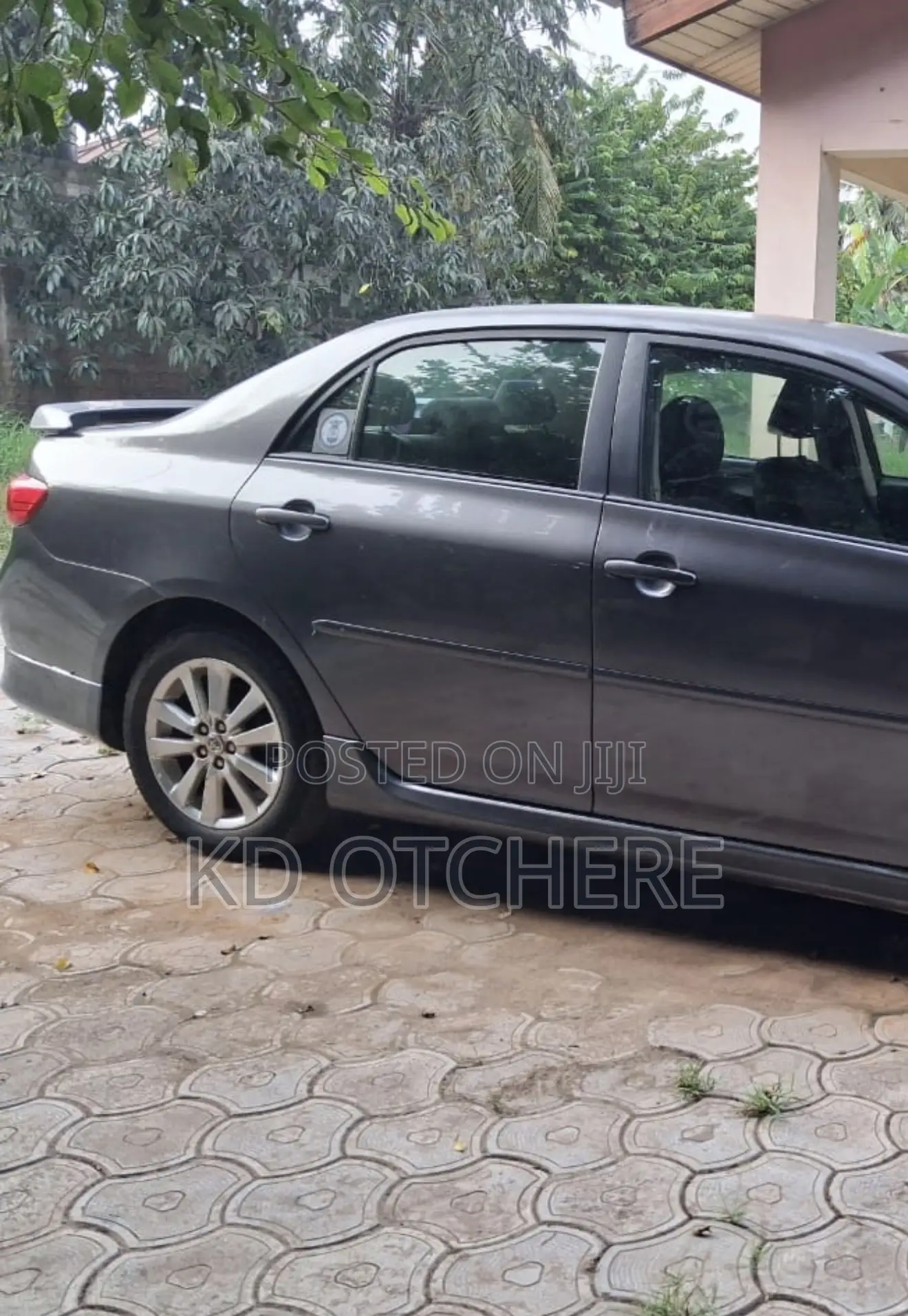 Toyota Corolla 2010 Gray