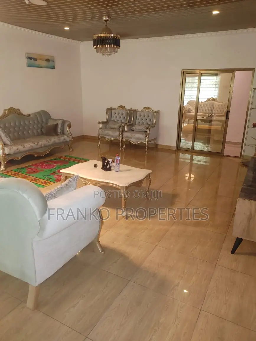 5bdrm House in Franko Properties, Oyarifa Mall Area for sale