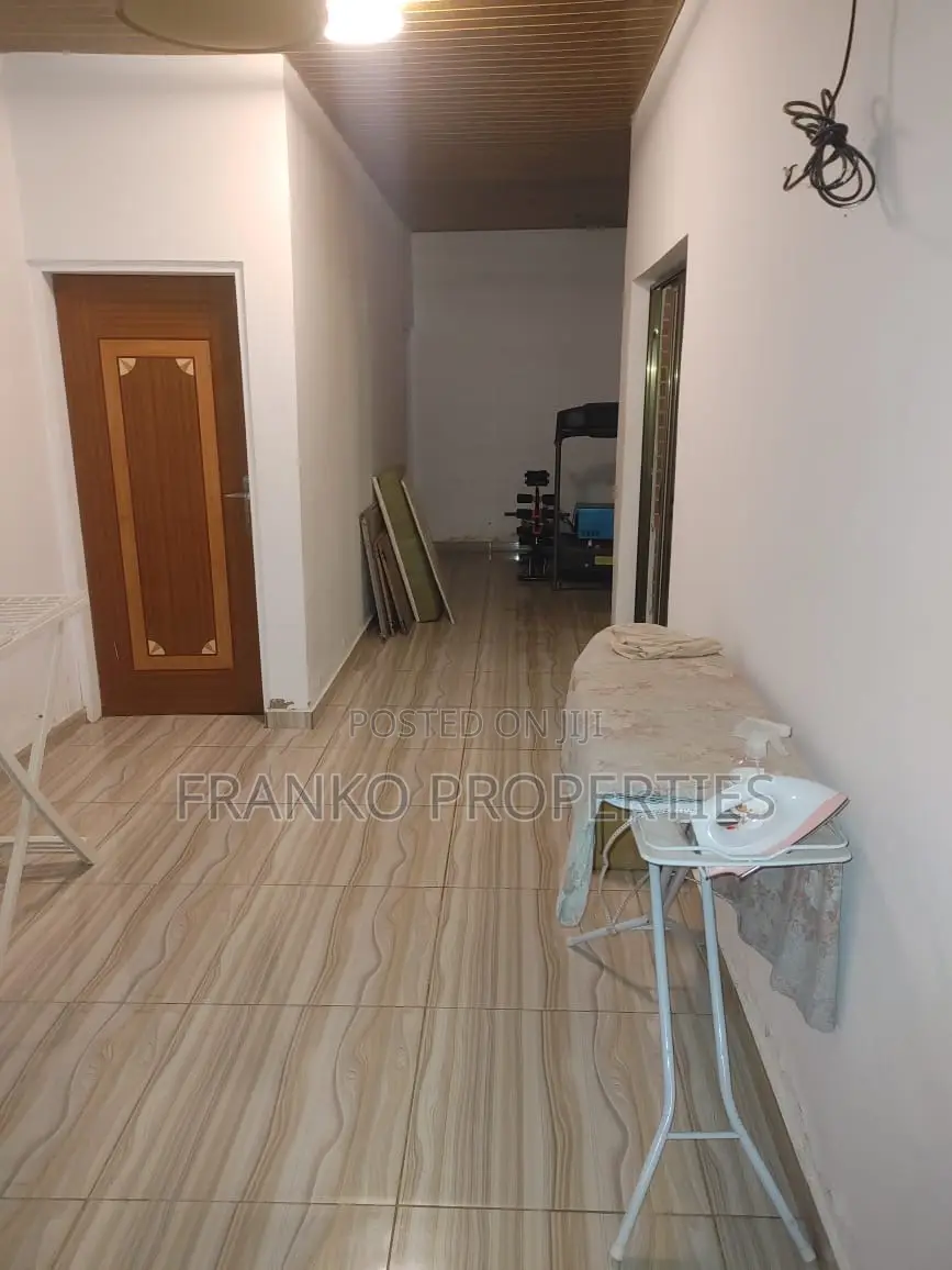 5bdrm House in Franko Properties, Oyarifa Mall Area for sale