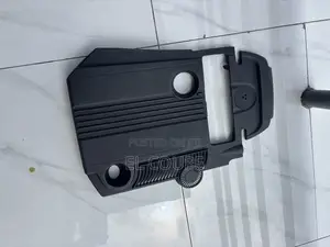 Benz C250 2010-2011-2012-2013-2014 Engine Cover