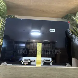 MacBook Pro A1706 Screen Display 13.3” 2017
