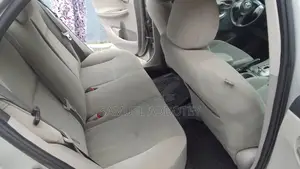 Toyota Corolla 2012 Silver