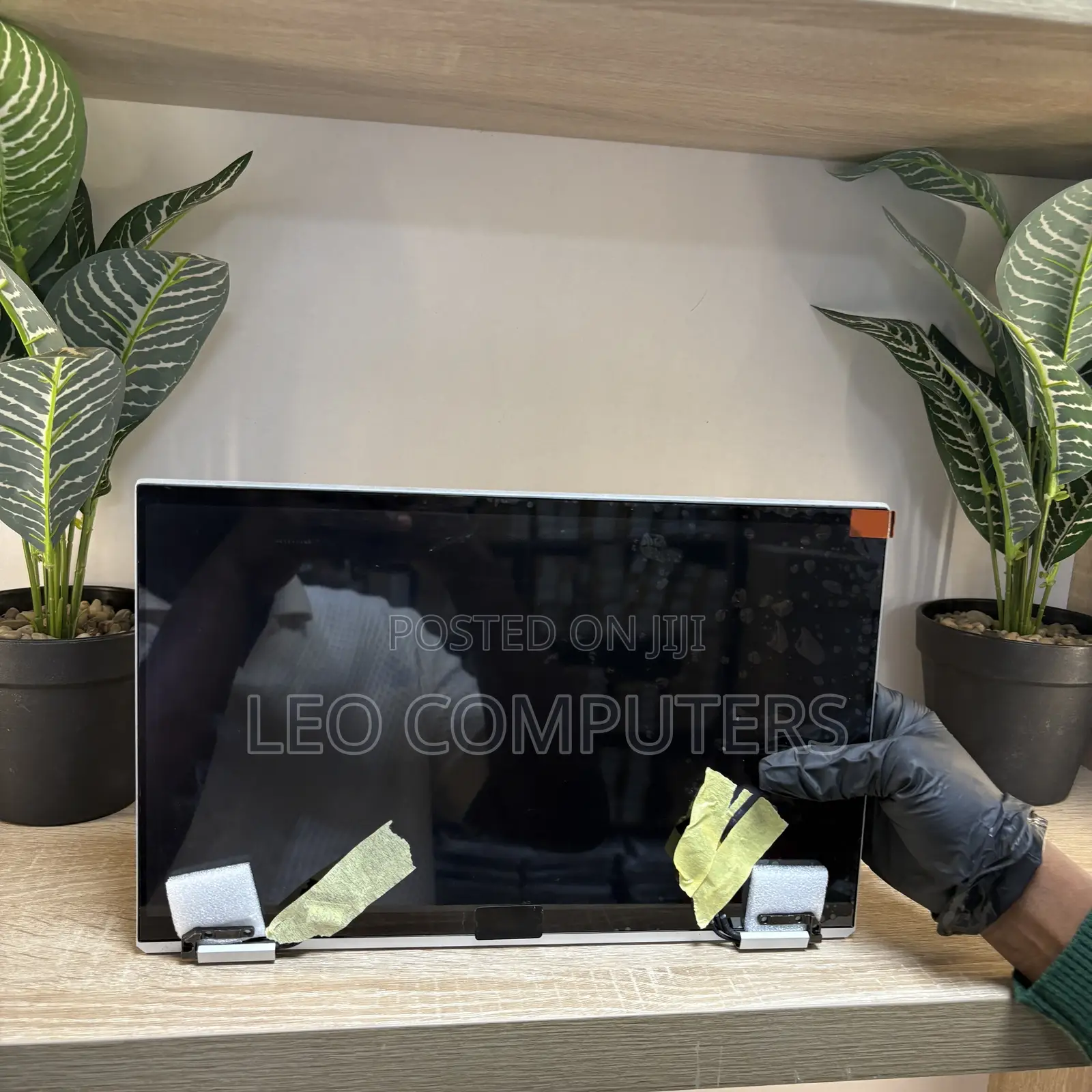 HP 1040 G7 Screen