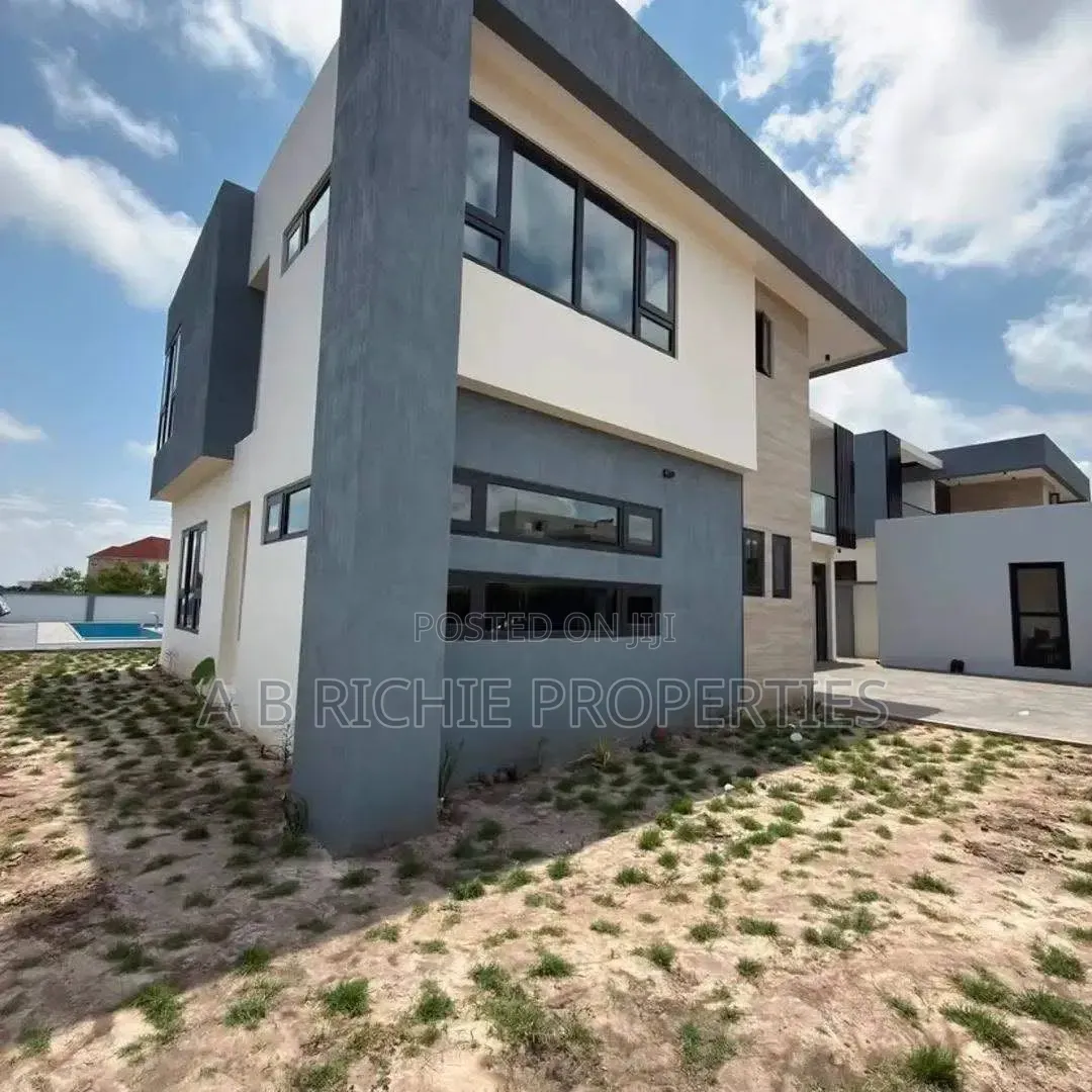 6bdrm House in Ab Richie Properties, Police Station for sale