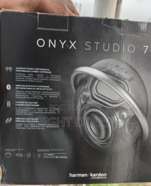 Onyx Studio 7 Speaker