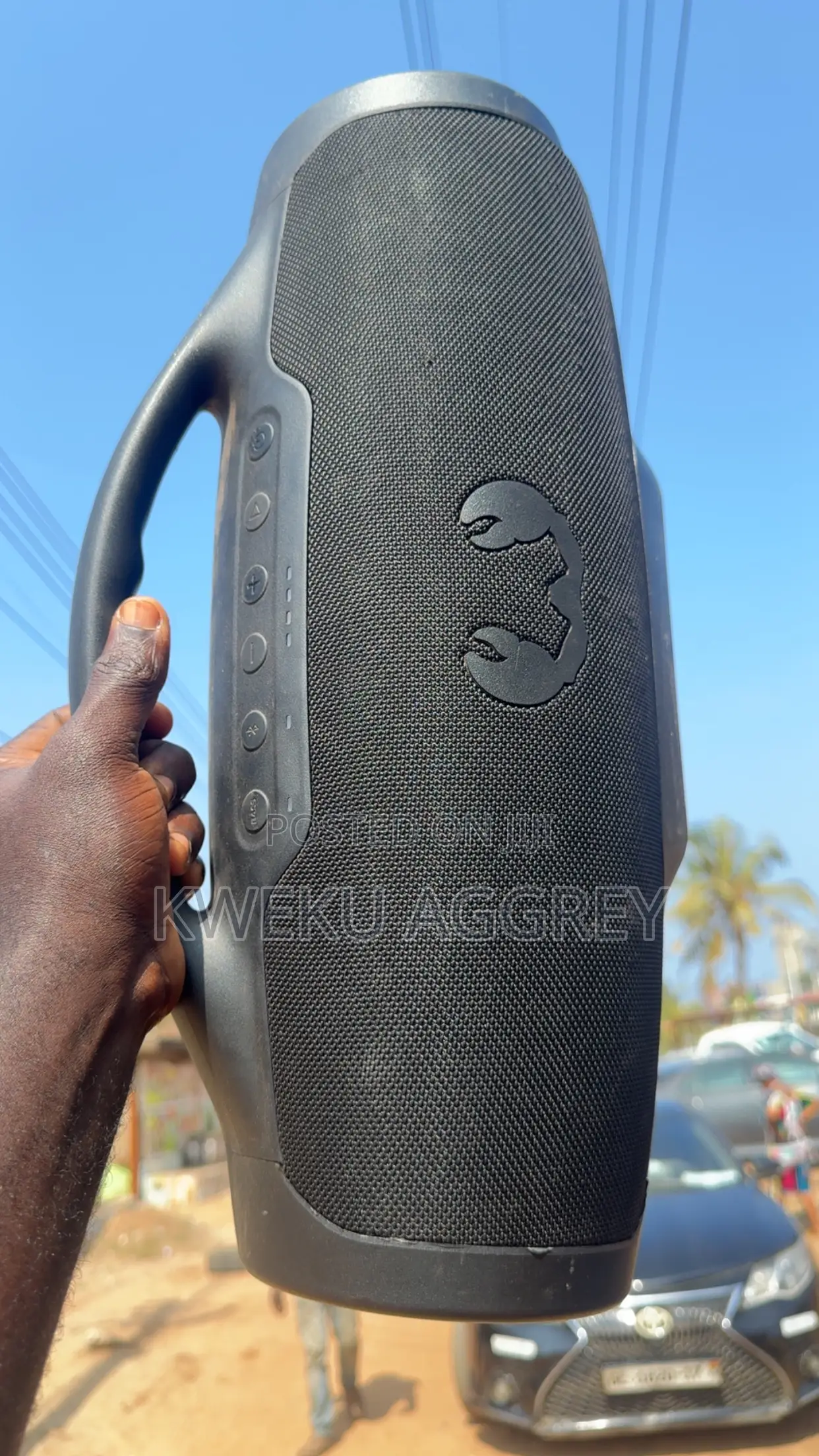 Fresh in Rebel Bluetooth Speaker
