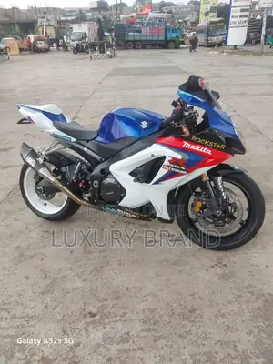 Suzuki GSX-R 2018 Blue
