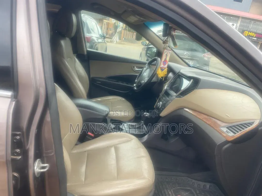 Hyundai Santa Fe 2014 Silver