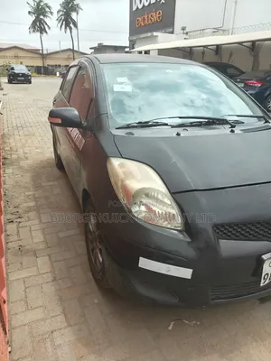 Toyota Vitz 2012 Black
