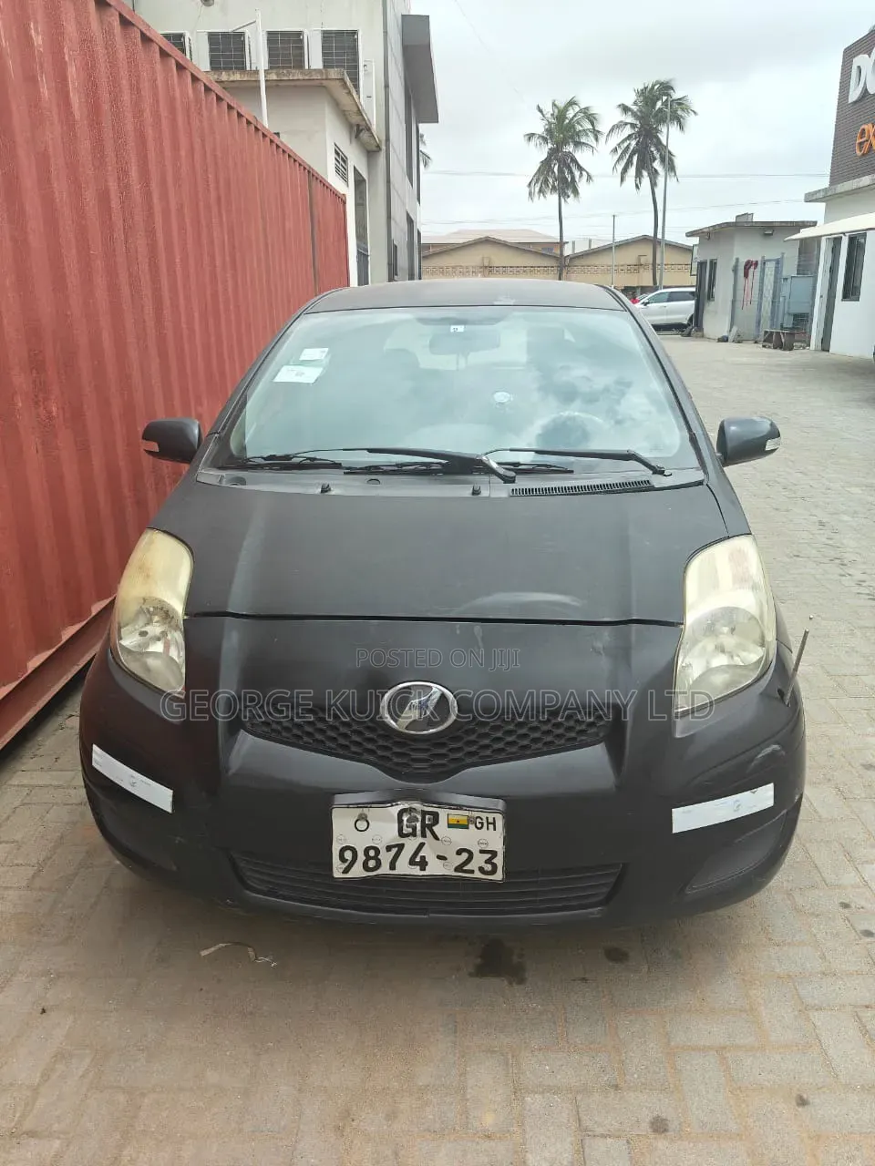 Toyota Vitz 2012 Black