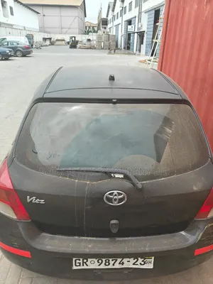 Toyota Vitz 2012 Black