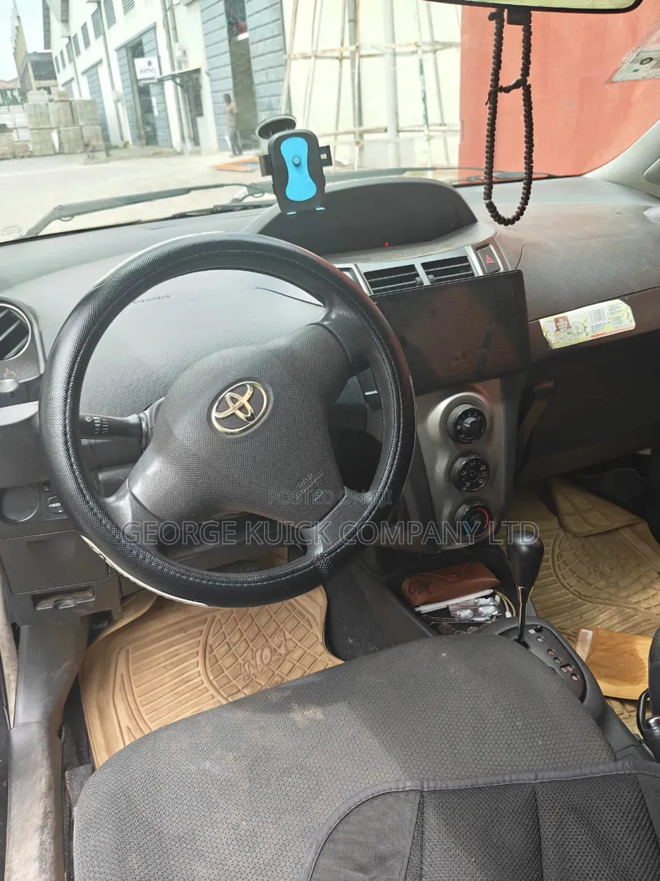 Toyota Vitz 2012 Black