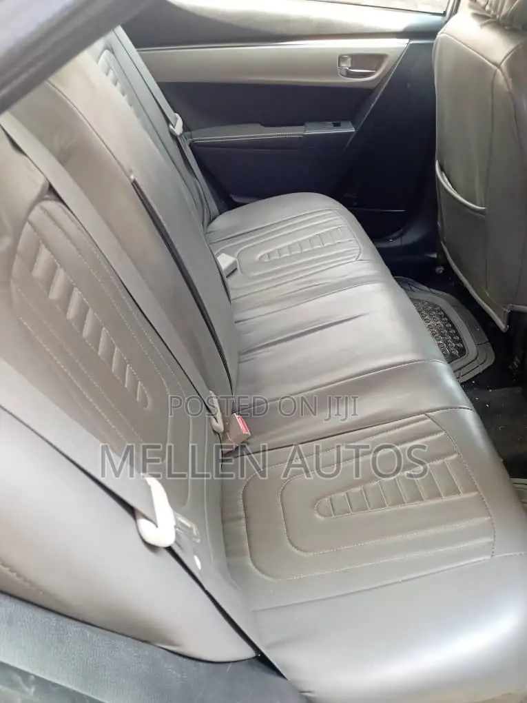 Toyota Corolla L 4dr Sedan (1.8L 4cyl Manual) 2016