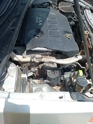 Toyota Corolla L 4dr Sedan (1.8L 4cyl Manual) 2016