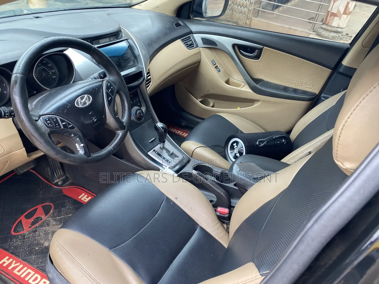 Hyundai Elantra Limited Sedan FWD (1.8L 4cyl 6A) 2013 Black