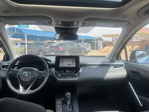 Toyota Corolla Cross LE 2026 Blue